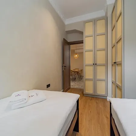 Apartment Passpartu
